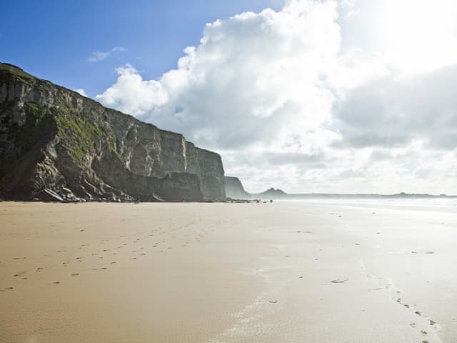 Watergate Bay | Tide & Treth, Newquay