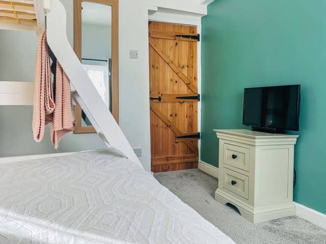 Bunk bedroom | The Annex at Tenniside, Perranporth