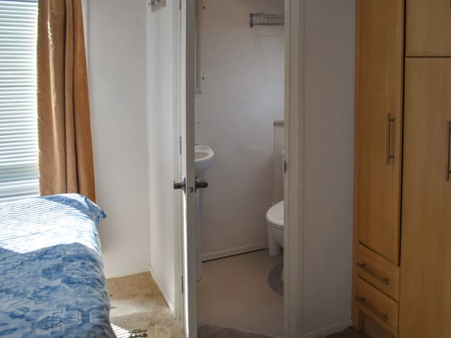 Double bedroom | Sea View, Trimingham