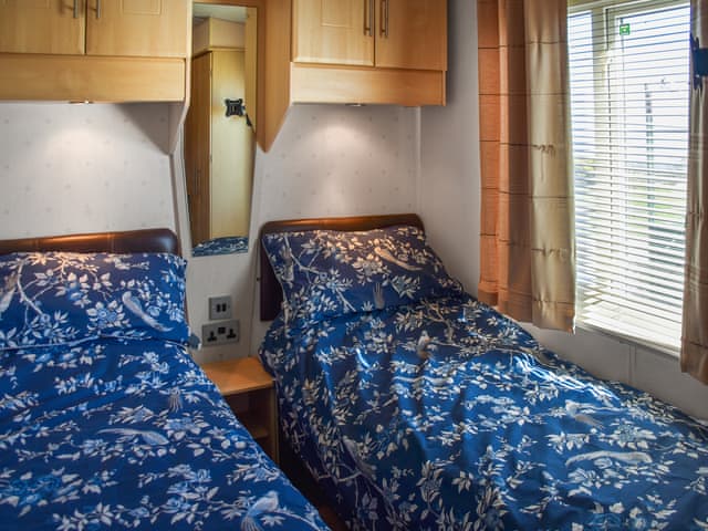 Twin bedroom | Sea View, Trimingham