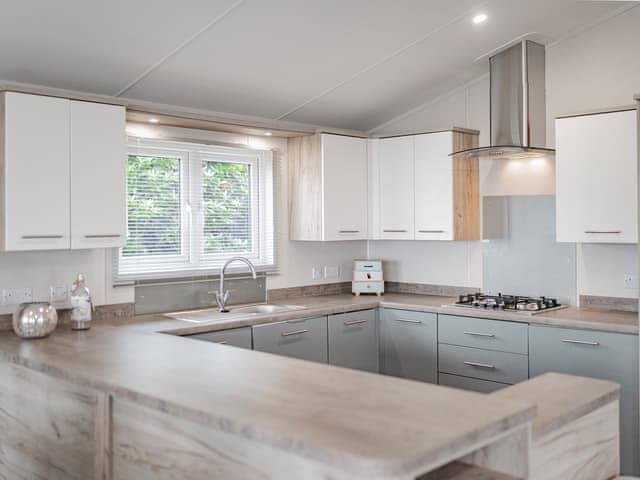 Kitchen | Phoenix Sunrise, corton