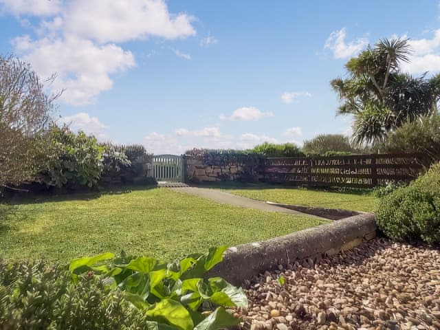 Patio | Chy An Mordros, Hayle