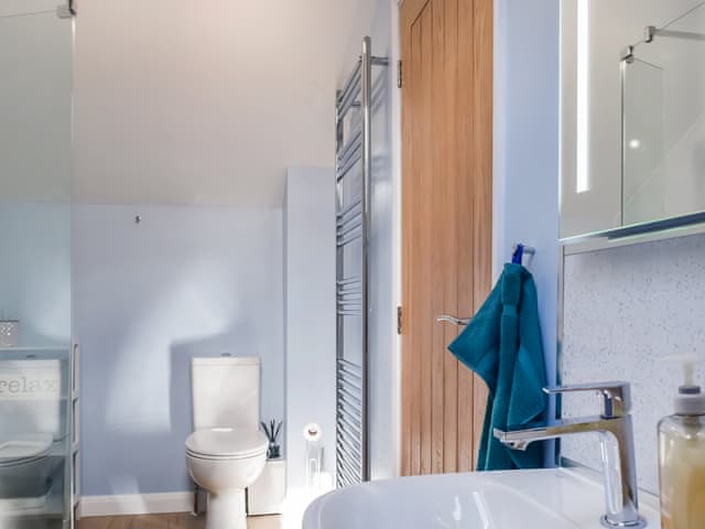 Bathroom | The Old Dairy, Nether Broughton