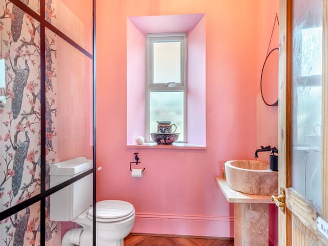 Bathroom | Greystonedale Mansion Holiday Retreat, Haltwhistle