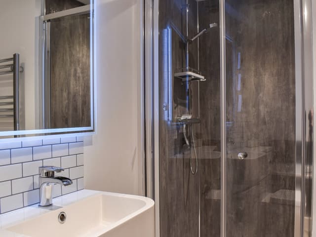 Bathroom | St Andrews Place, Bude