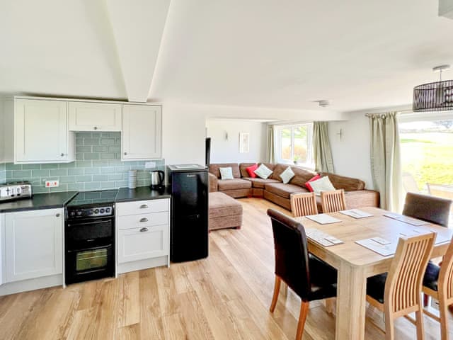 Open plan living space | Honeysuckle Apartment - Moorhead Country Holidays, Woolfardisworthy, Clovelly