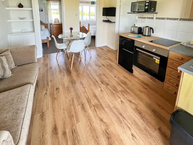 On-site amenities | Willow Apartment - Moorhead Country Holidays, Woolfardisworthy, Clovelly