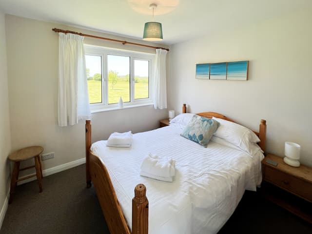 Double bedroom | Willow Apartment - Moorhead Country Holidays, Woolfardisworthy, Clovelly
