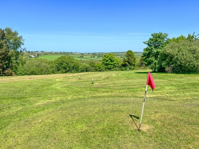 On-site amenities | Chaffinch Apartment - Moorhead Country Holidays, Woolfardisworthy, Clovelly