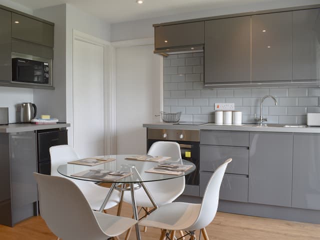 Kitchen | Sycamore Apartment - Moorhead Country Holidays, Woolfardisworthy, Clovelly