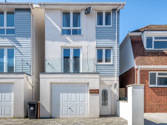 Exterior | Pier Sands, Paignton