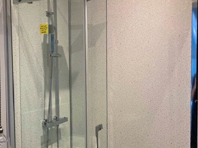 Bathroom | Periwinkle No.5 - Hall Farm Cottages - Hall Farm Cottages, Althorne, near Chelmsford