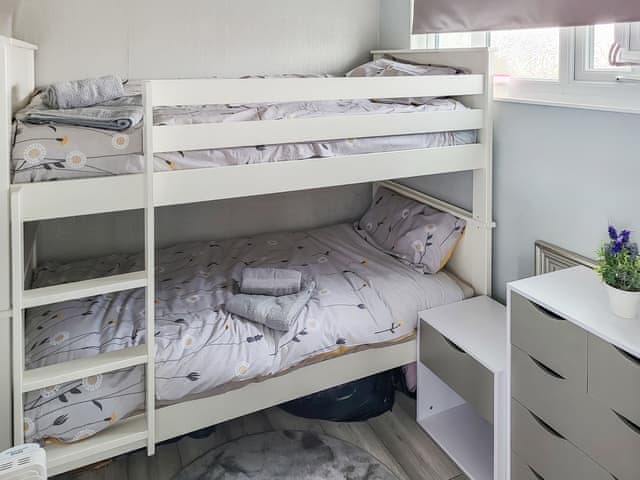 Bunk bedroom | Chalet 61, Chapel St. Leonards