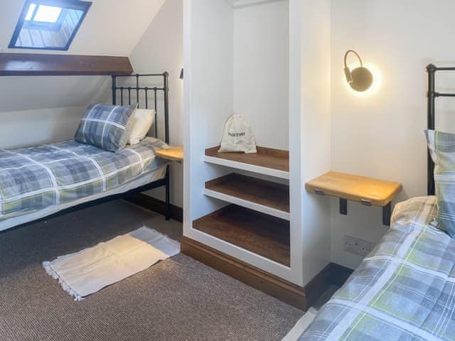 Twin bedroom | Low Moor Holiday CottagesWren Cottage, Scalby, near Scarborough