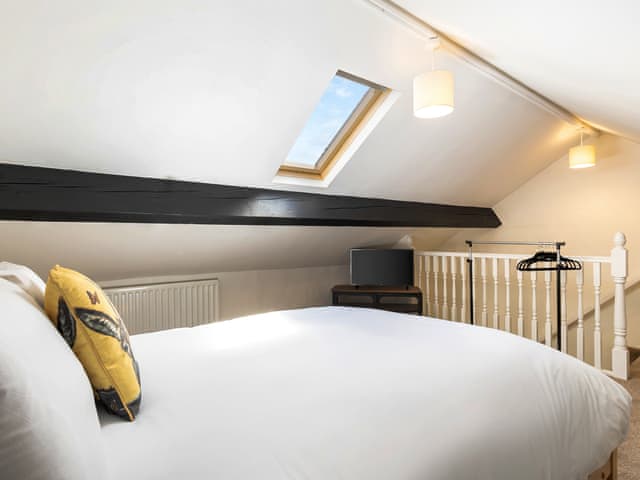 Double bedroom | Rigg Farm Cottage, Stainsacre, near Robin Hood’s Bay