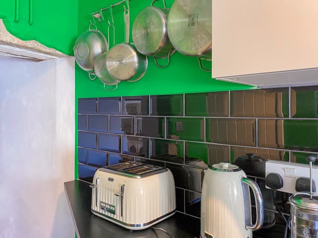 Kitchen | Mallams Art House, Portland, near Weymouth