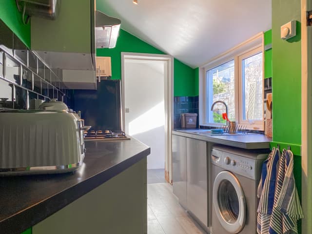 Kitchen | Mallams Art House, Portland, near Weymouth