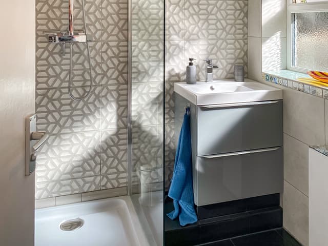 Bathroom | Mallams Art House, Portland, near Weymouth