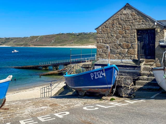 Surrounding area | The Lookout, Sennen