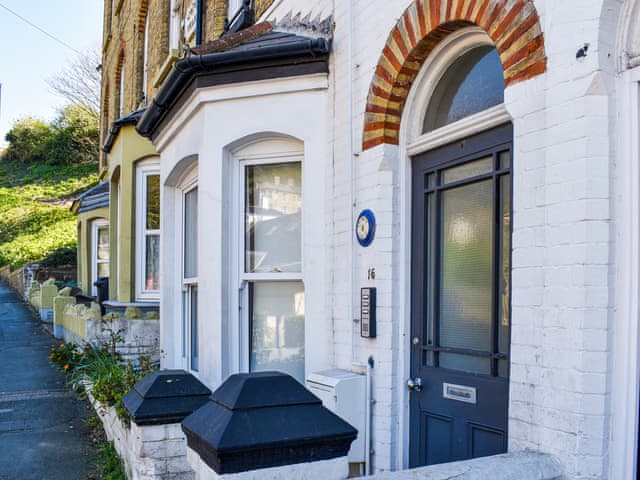 Exterior | Trinity Bee, Ventnor