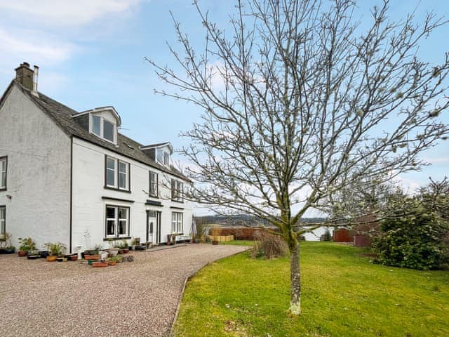 Exterior | Glengilp Apartment - Seaside House, Ardrishaig, near Lochgilphead