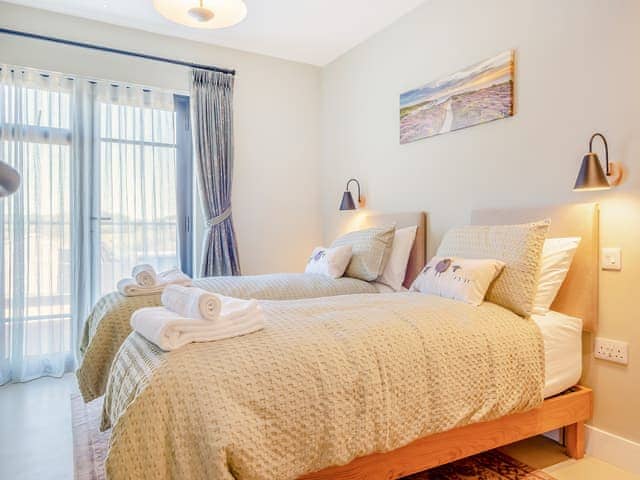 Twin bedroom | The Old Cowshed, Thorness