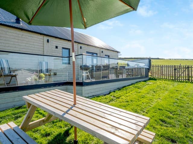 Sitting-out-area | The Old Cowshed, Thorness