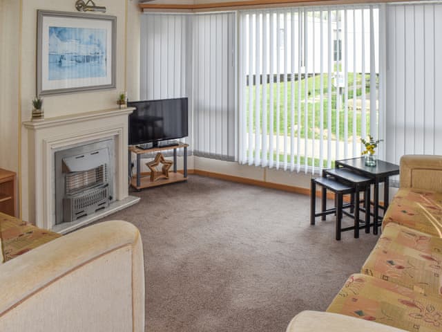 Living area | Flip-Flop Lodge, Sandown