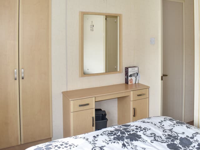 Double bedroom | Flip-Flop Lodge, Sandown