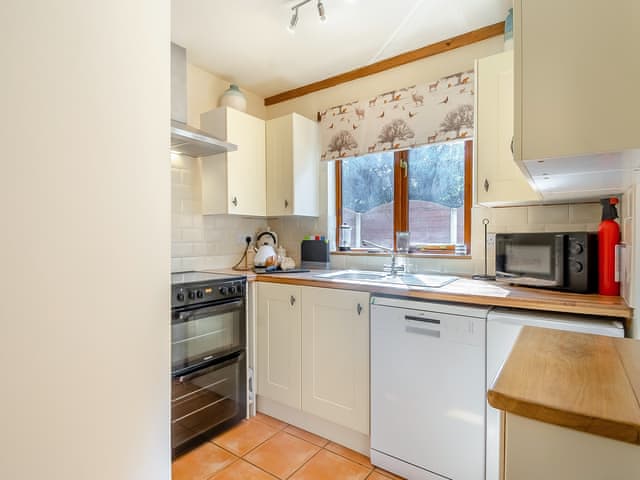 Kitchen | Ash - Chestnut Tree Barns, Ilketshall St Margaret