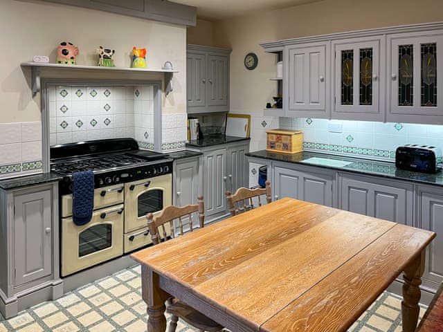 Kitchen/diner | Sheen Cottage, Fylingthorpe, near Robin Hood’s Bay