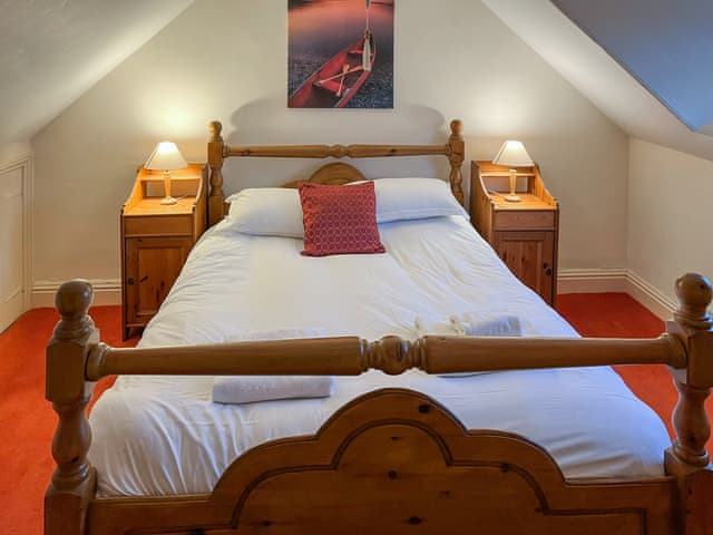 Double bedroom | Sheen Cottage, Fylingthorpe, near Robin Hood’s Bay