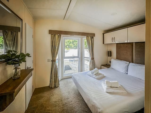 Double bedroom | Phoenix - Felmoor Cabin Escapes, Morpeth