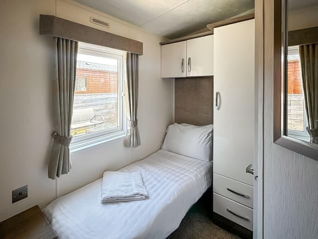 Twin bedroom | Dorado - Felmoor Cabin Escapes, Morpeth