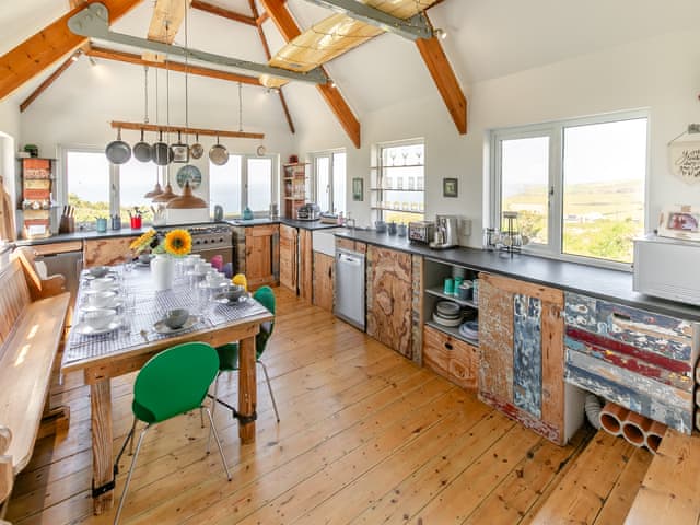 Double bedroom | Lower Hendra Cottage, Port Isaac