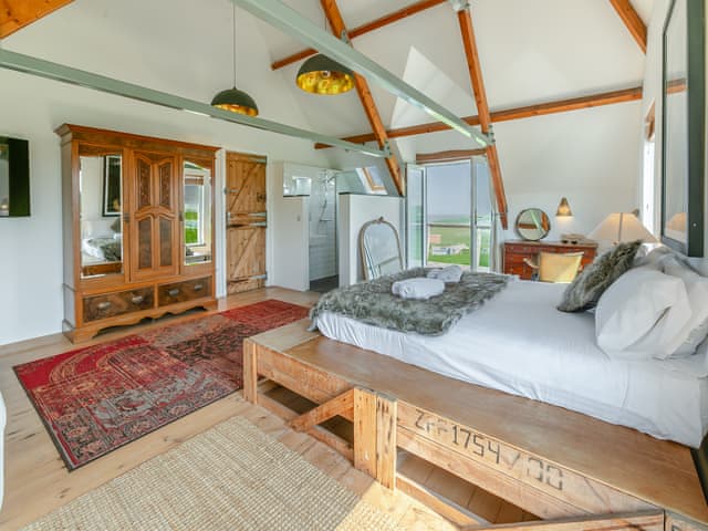 Double bedroom | Lower Hendra Cottage, Port Isaac