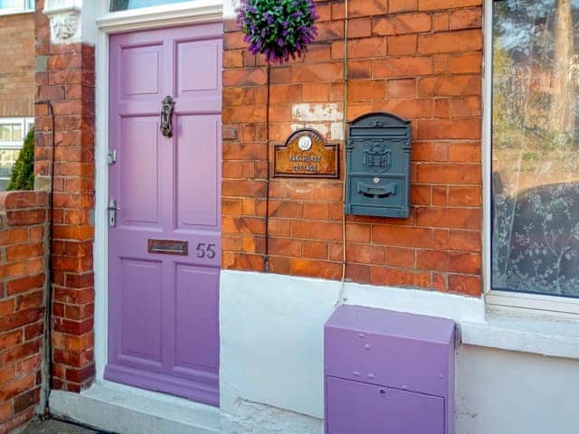 Exterior | Pankhurst, Louth