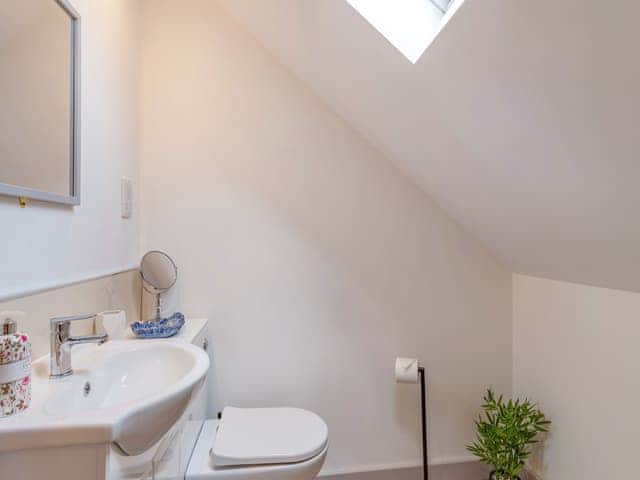 Bathroom | Annie&rsquo;s Cottage, Bempton