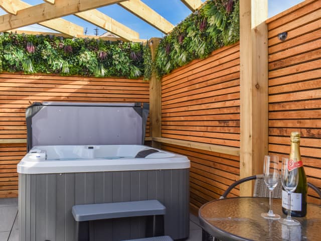 Hot tub | Mount Crescent, Bridlington