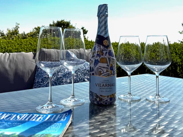 Sitting-out-area | High Mill House, Freckleton