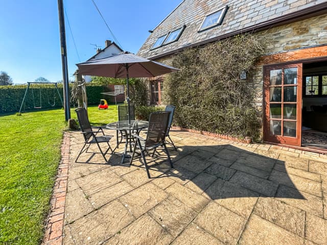 Sitting-out-area | The Stables, Sturminster Newton, near Sherbourne