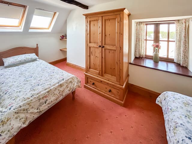 Twin bedroom | The Stables, Sturminster Newton, near Sherbourne