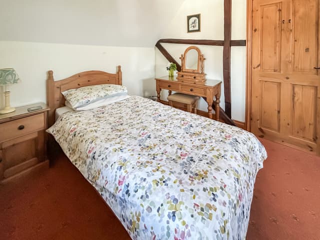 Twin bedroom | The Stables, Sturminster Newton, near Sherbourne