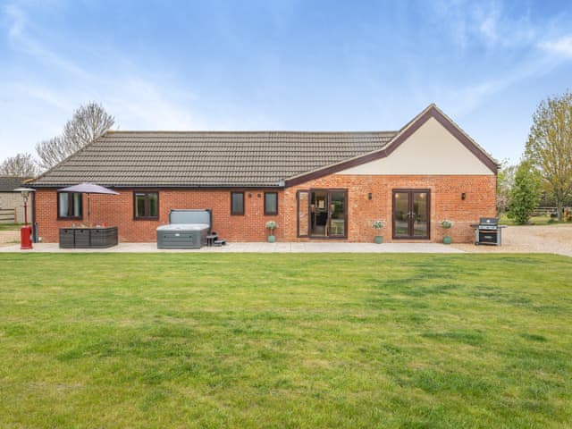 Exterior | Bumble Bee Farm, Mattishall, near Dereham