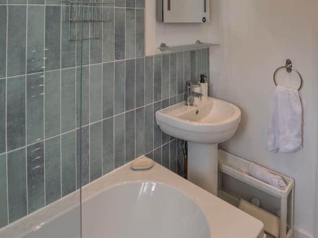 Bathroom | Puffin House, Amble
