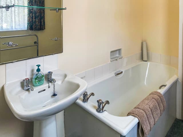 Bathroom | Riverside, Truro