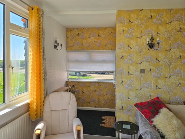 Living area | Outer Reach Cottage, St Osyth, near Clacton on Sea