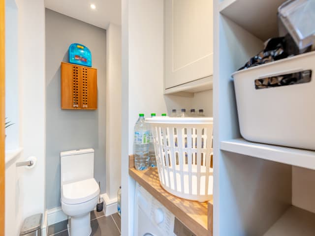 Bathroom | Inglewood Cottage, Kingswear
