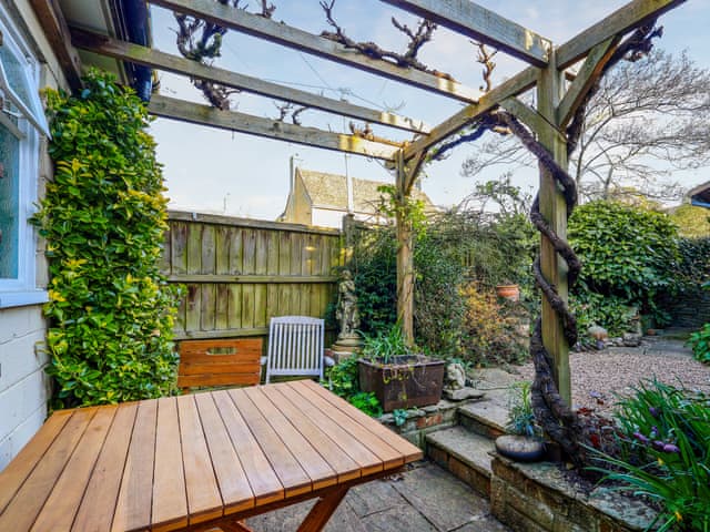 Exterior | September Cottage, Lechlade-on-Thames