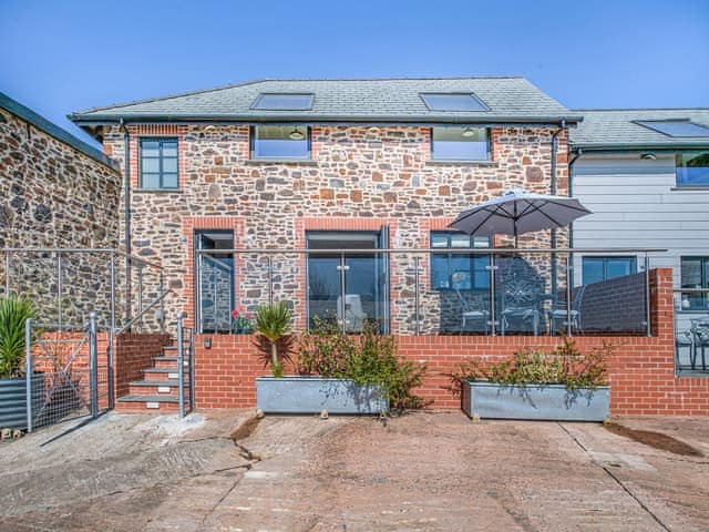 Exterior | The Stables - Devon Farm Holidays, Crediton